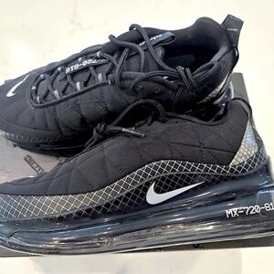 Brand New Never Even Tried on 8.5 US- Nike MX-720-818 Black w/Sole Protectors